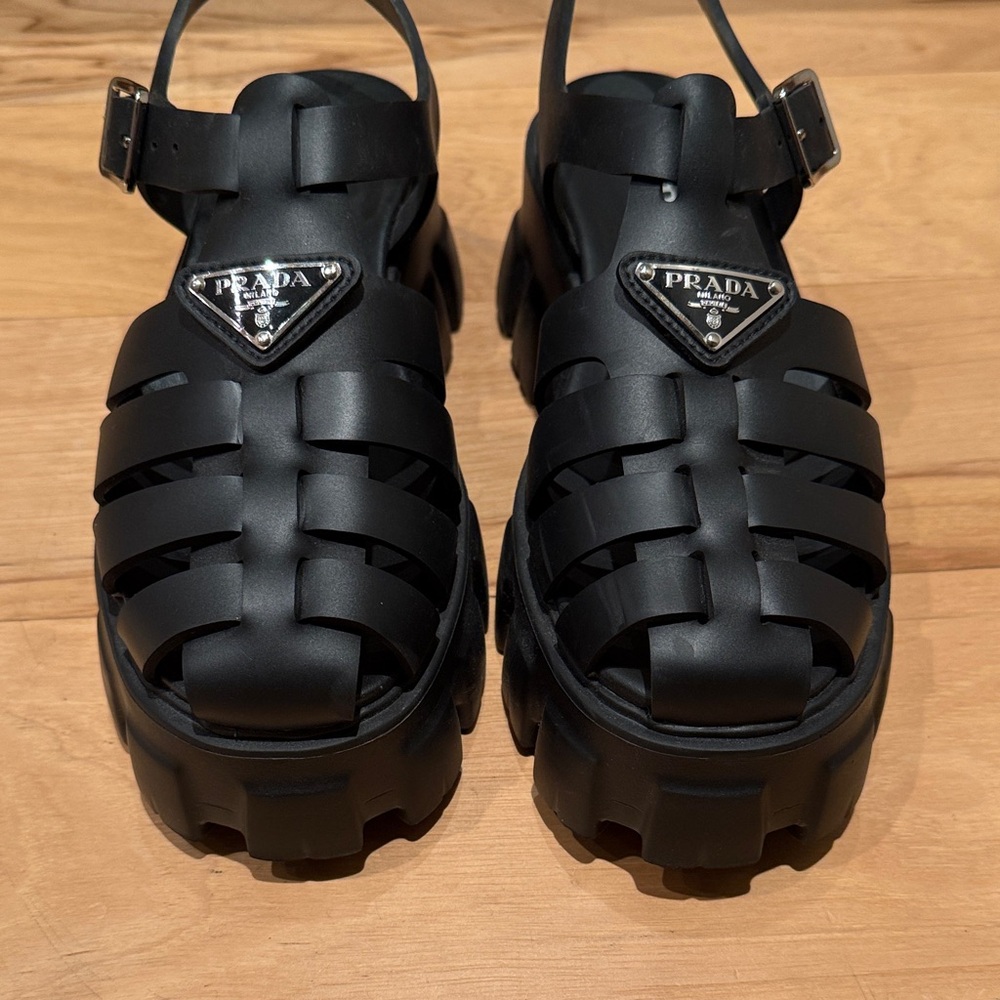 Prada Monolith Platform Bucket Sandal black size 40 / US 9.5